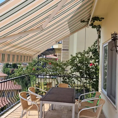 Vilă In Goldcity, Kargicak, Alanya *